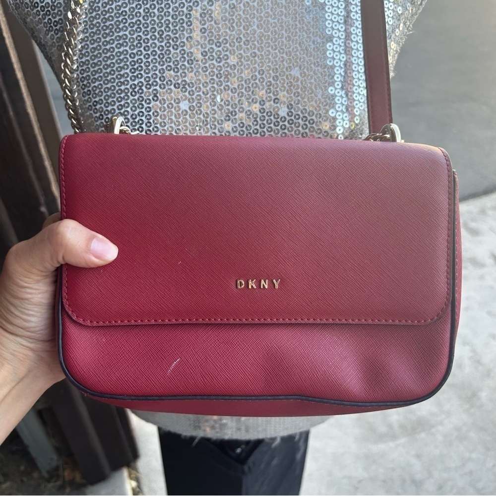 DKNY sina crossbodyโ NWT
